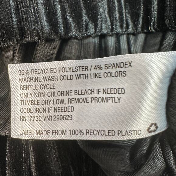 Wild Fable Pants WMNS S Black Velvet Velour Pleated High Waist Flared Pull On - Picture 6 of 11